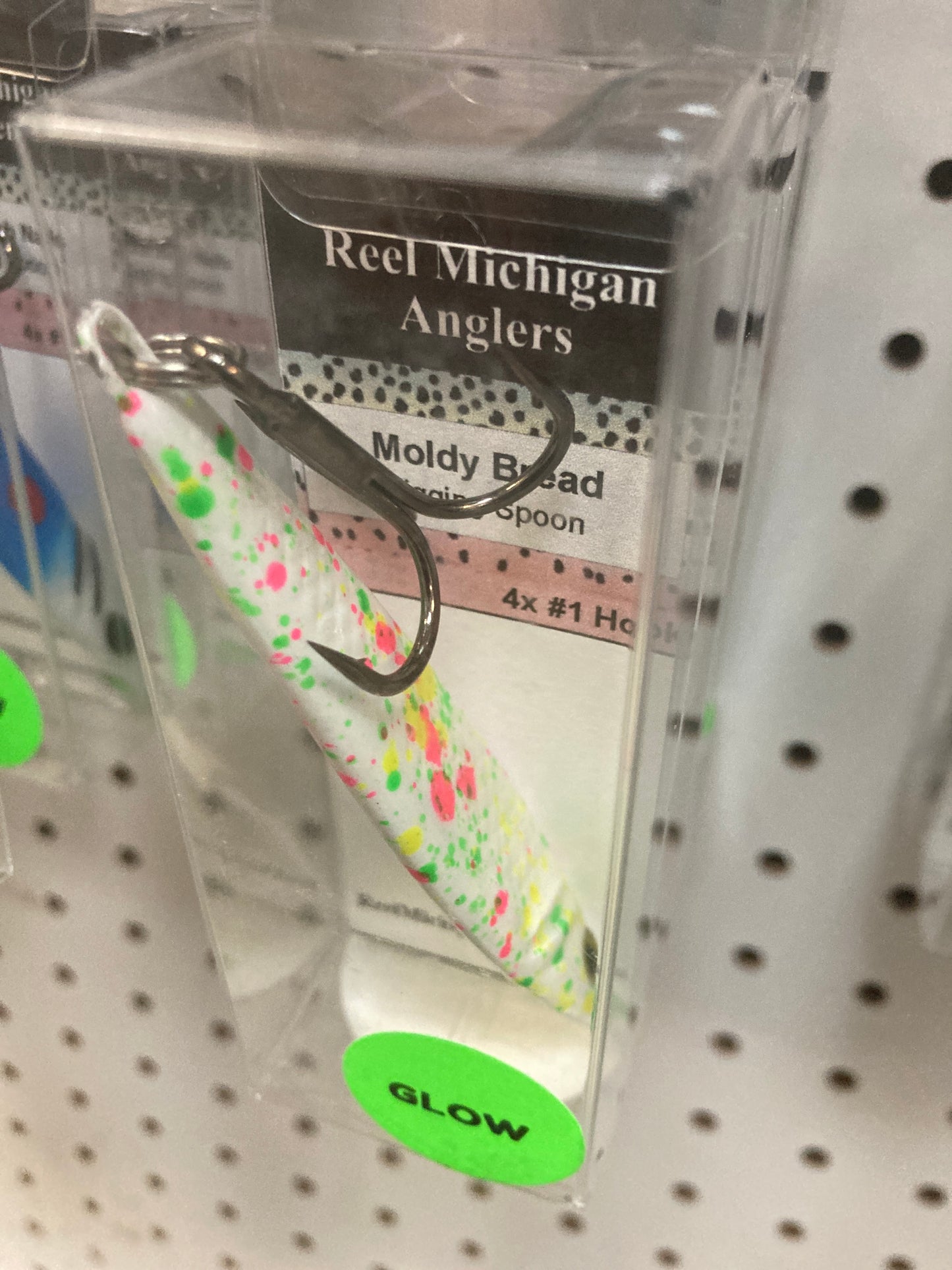 MoldyBread vertical jigging spoon 2oz