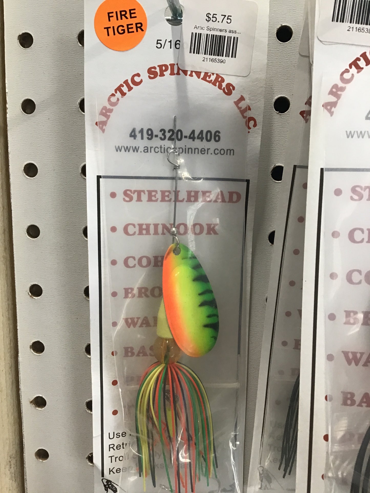 Arctic spinner-fire tiger(yellow)